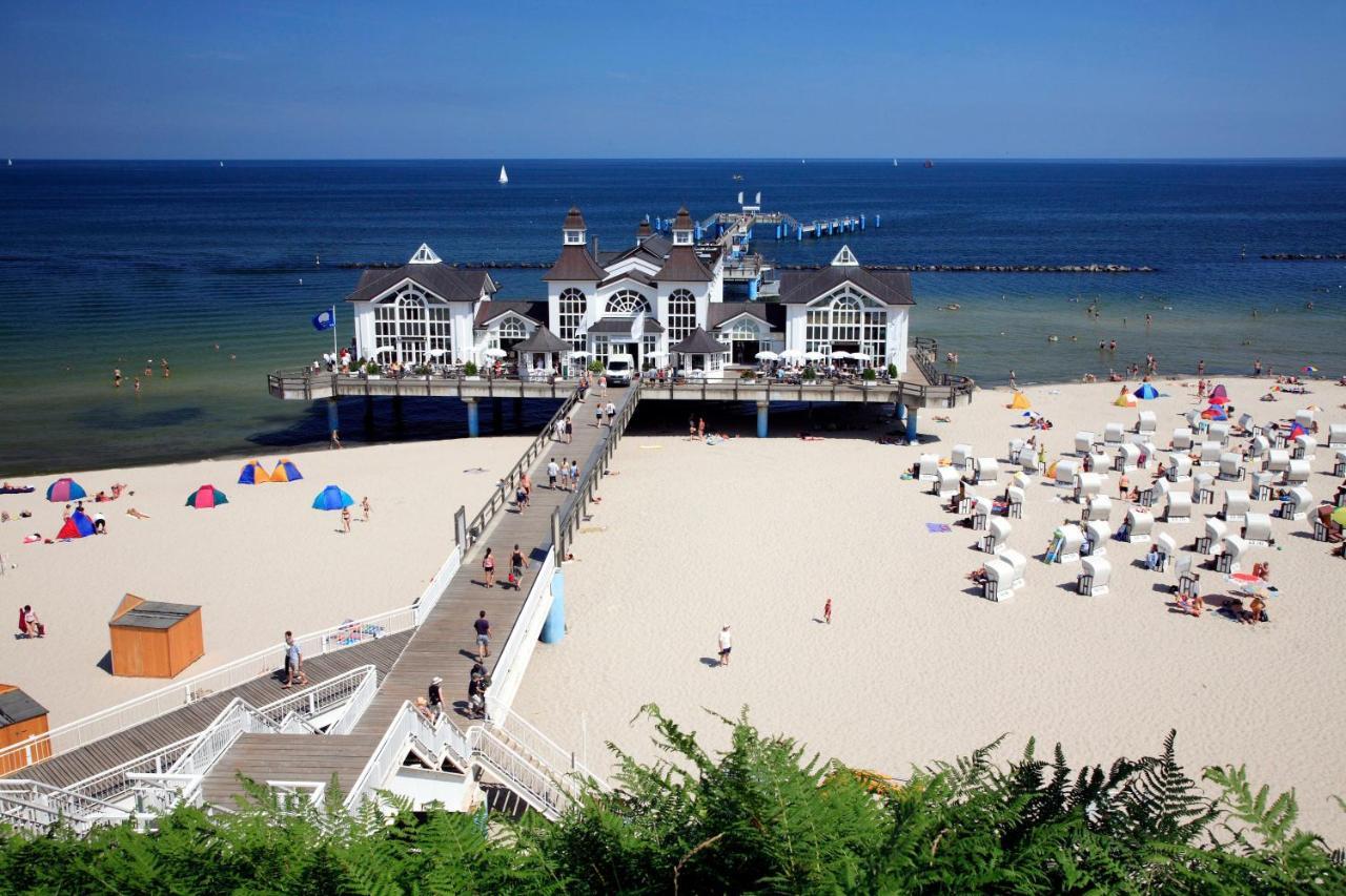 Schoene Ferienwohnungen Mit Kamin Im Ostseebad Sellin Exterior foto
