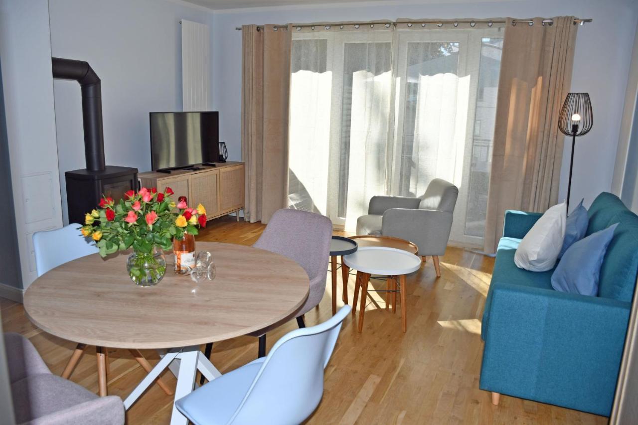 Schoene Ferienwohnungen Mit Kamin Im Ostseebad Sellin Exterior foto